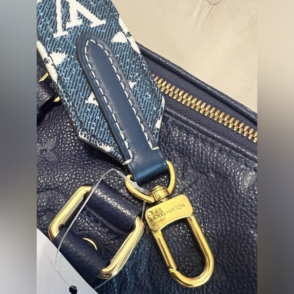 Louis Vuitton Denim Bandolier Strap. 35” long. Impossible to find! - Picture 3 of 16